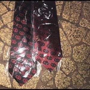2 OU NECKTIES NEW READY TO WORK